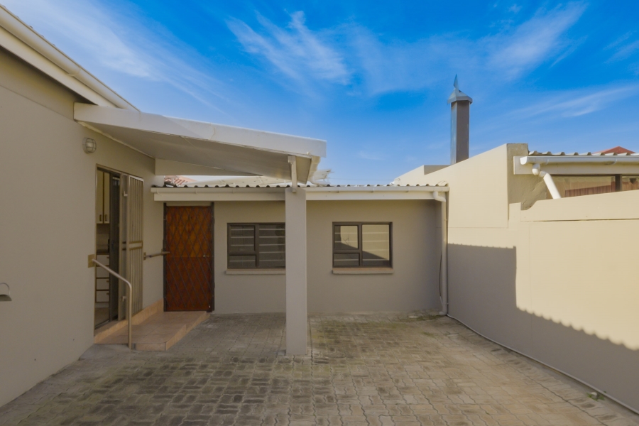 2 Bedroom Property for Sale in Riversdale Western Cape
